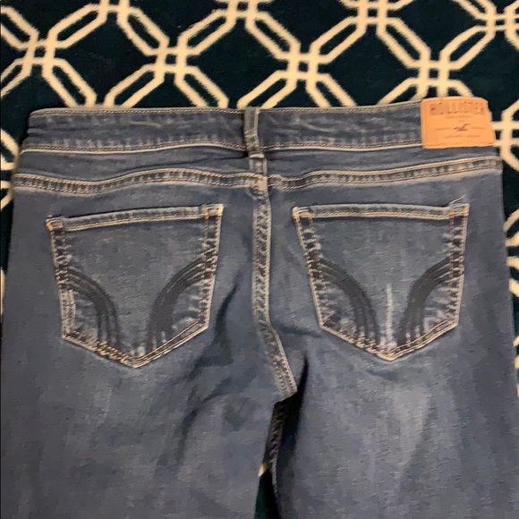 Hollister Mid-Rise Jeans - Picture 4 of 4